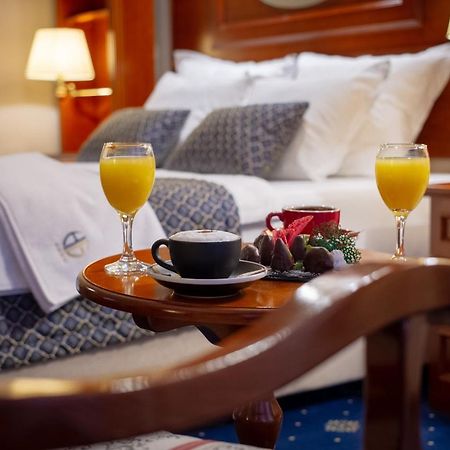Hotel Galleria Суботица Экстерьер фото