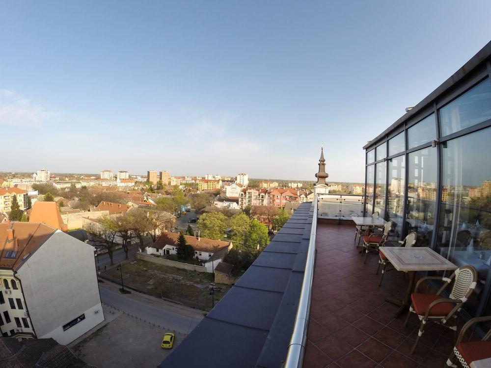 Hotel Galleria Суботица Экстерьер фото