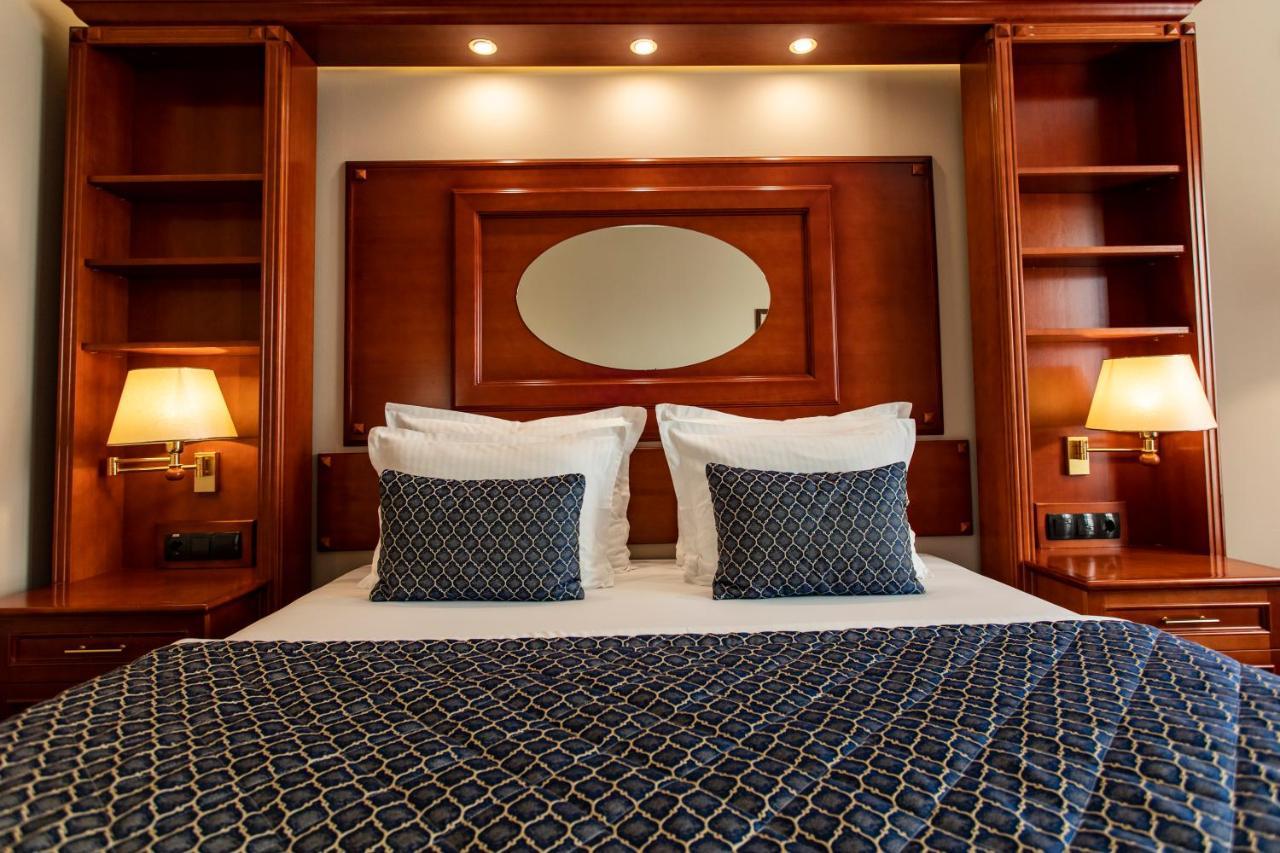 Hotel Galleria Суботица Экстерьер фото